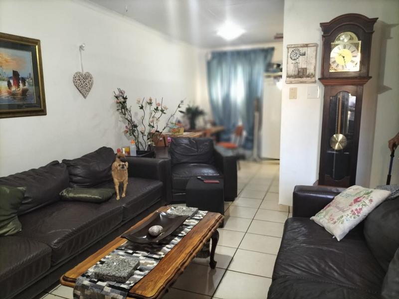 3 Bedroom Property for Sale in Langenhovenpark Free State